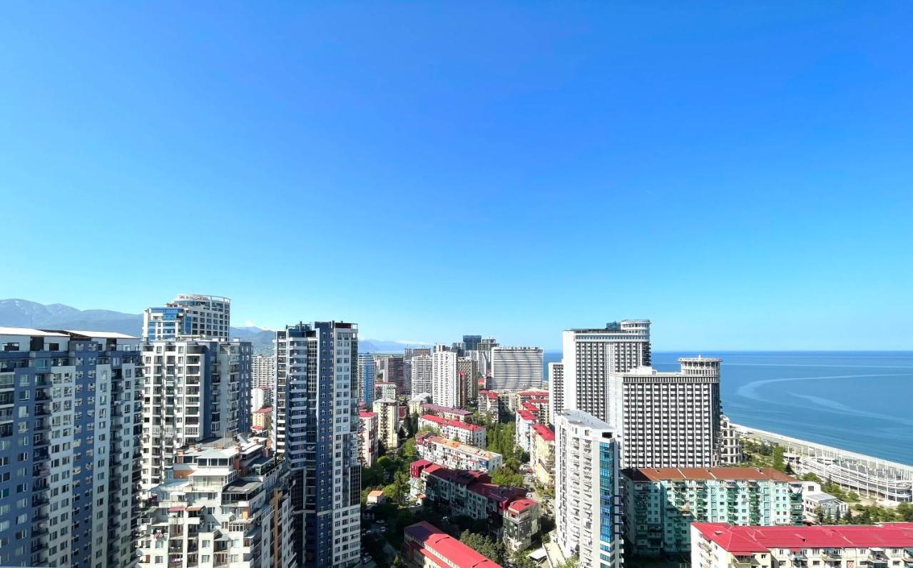 Sky Apartments Batumi Eksteriør bilde