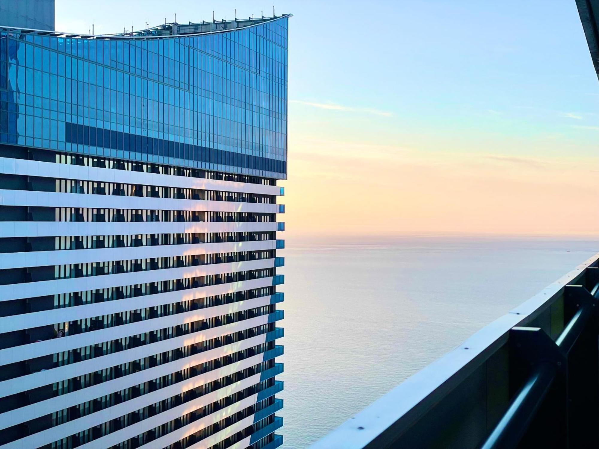 Sky Apartments Batumi Eksteriør bilde