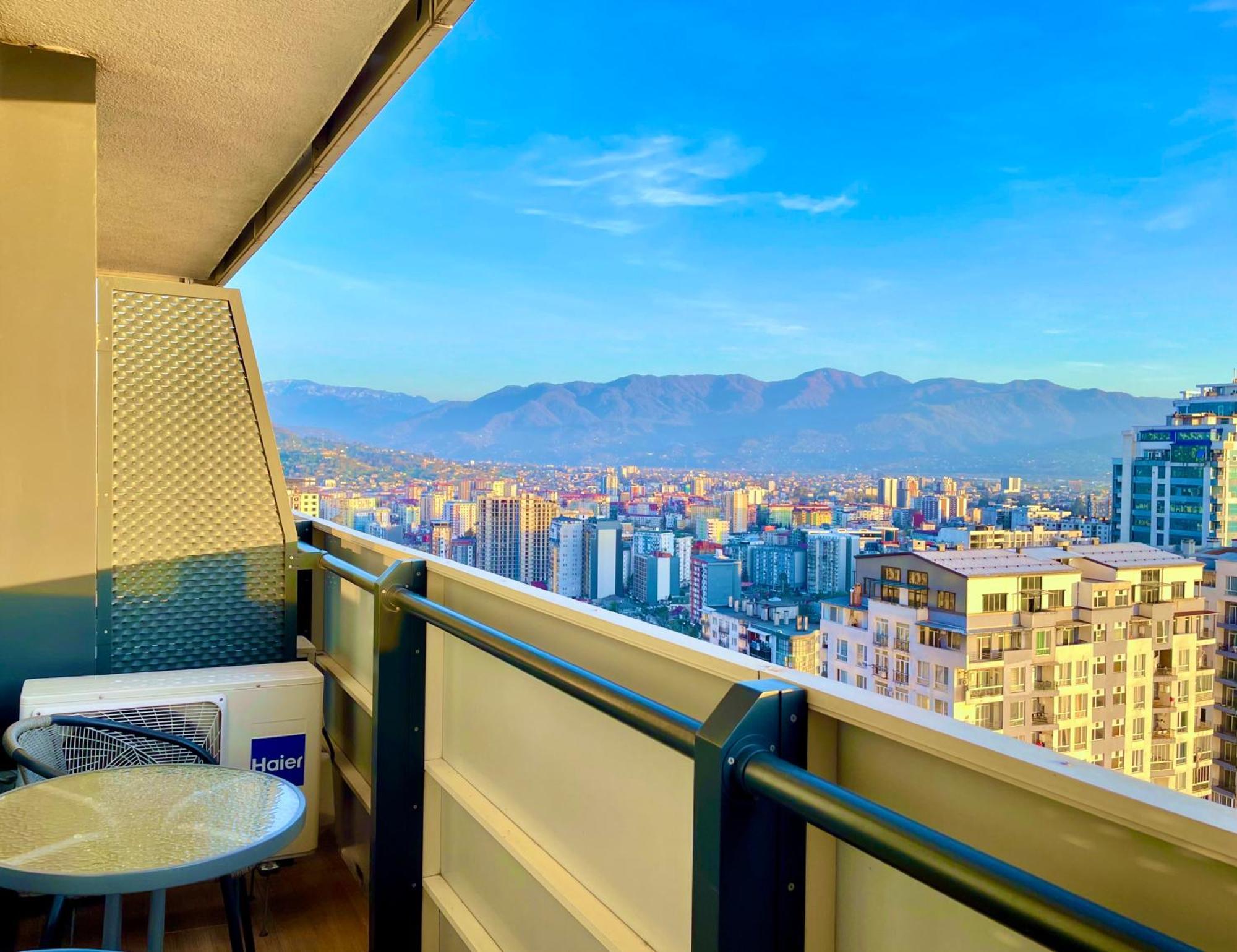 Sky Apartments Batumi Eksteriør bilde